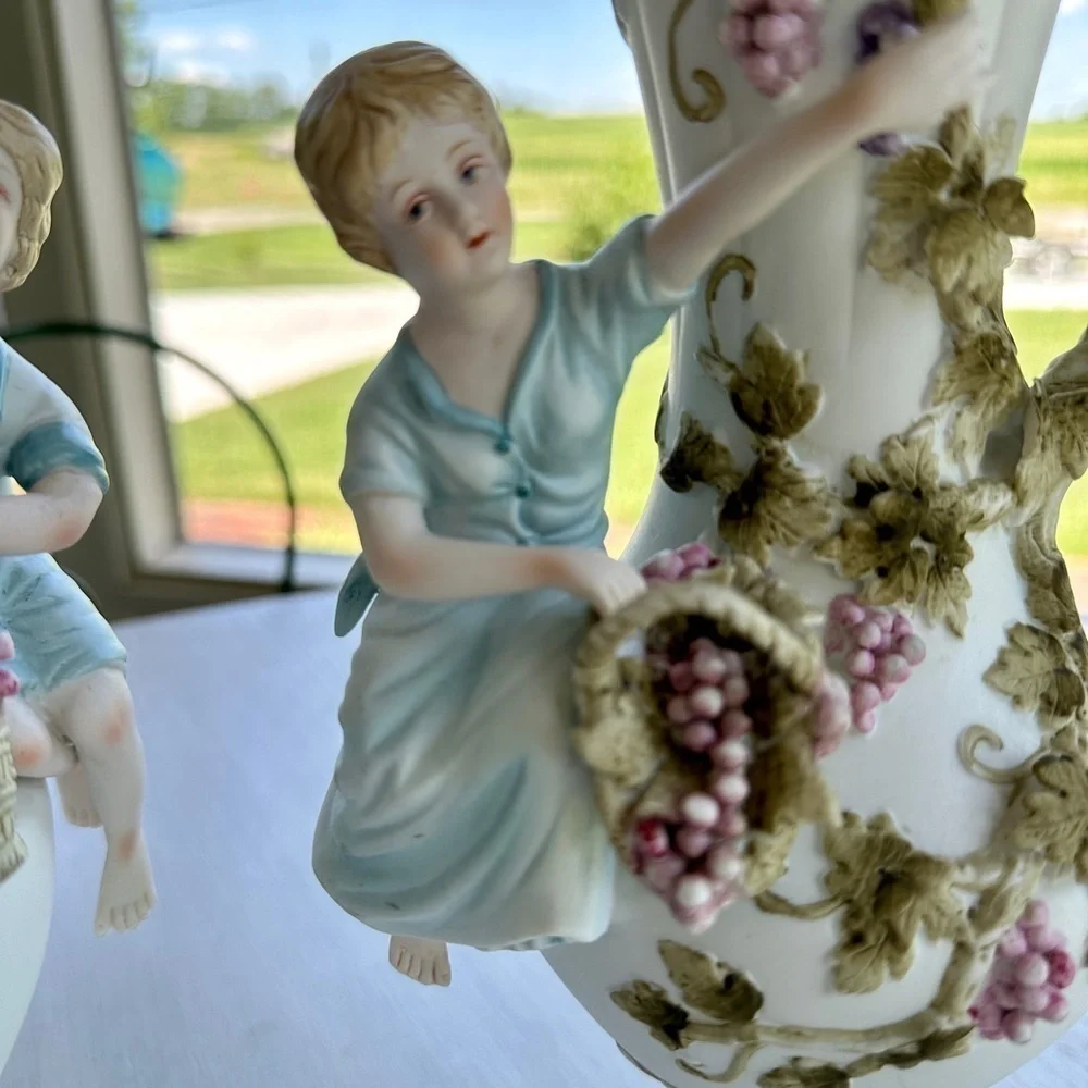 1950’S, MCM, ANDREA BY SADEK, BOY & GIRL PORCELAIN VASES. MADE IN JAPAN.